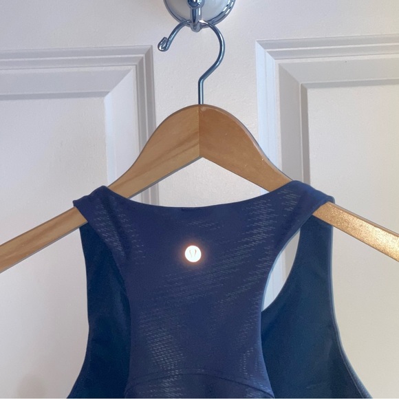 Lululemon Invigorate Training Tank Top Foil
Shapeshifter Foil Black 2021 Everlux - Picture 5 of 8